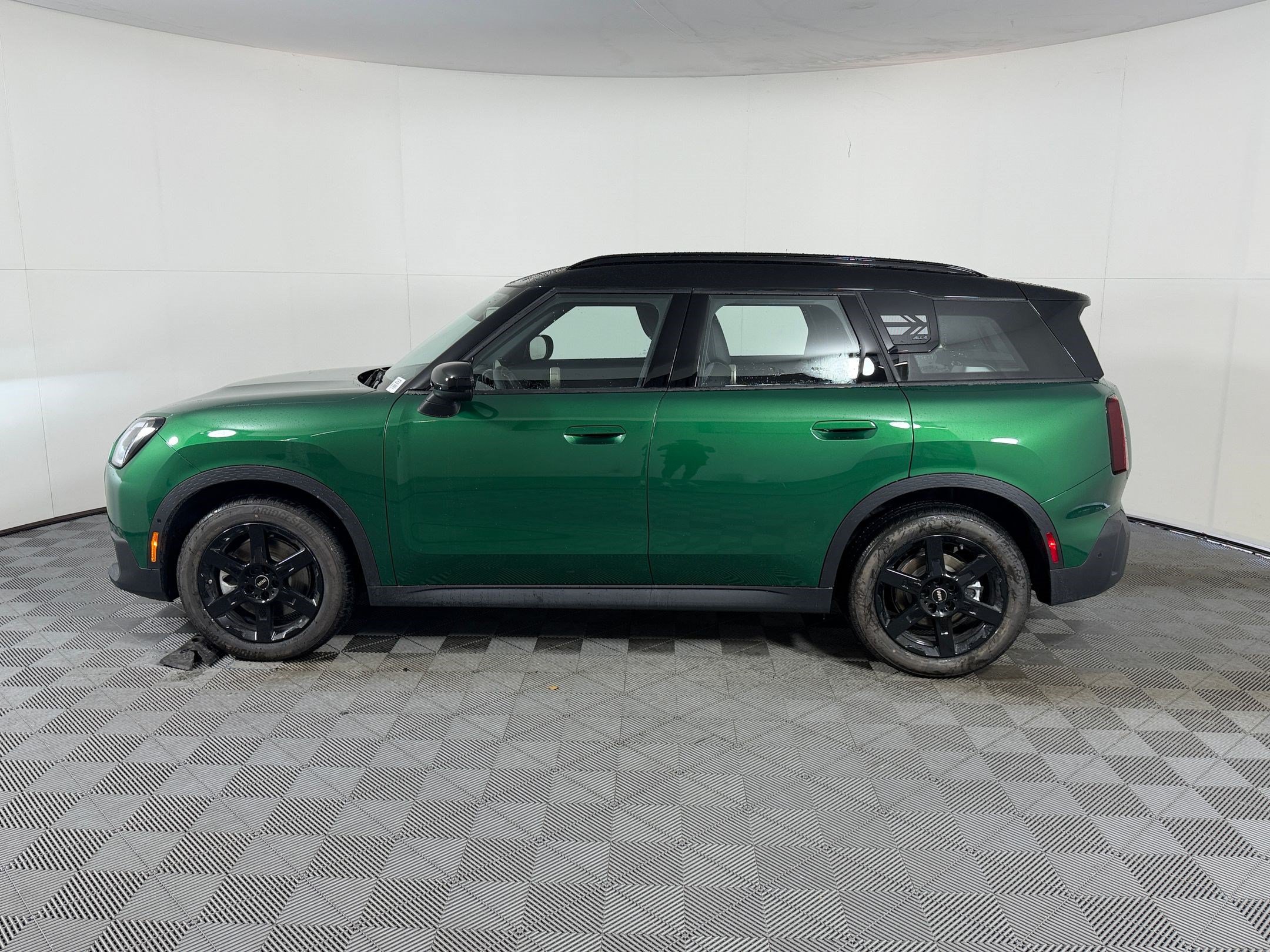 Used 2027 MINI Cooper Countryman S AWD/4WD image 2