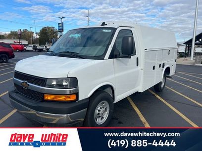 New 2025 Chevrolet Express 3500 w/ Power Convenience Package