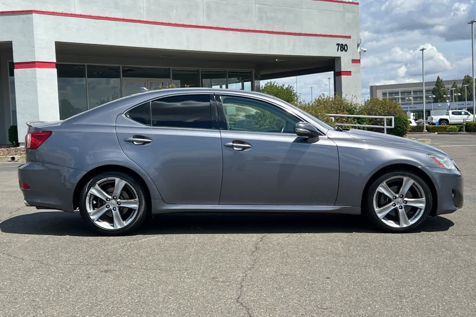 Used 2012 Lexus IS 250 w/ Premium Pkg Value Edition RWD image 6