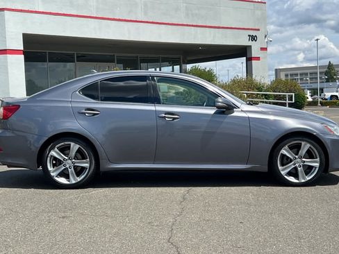 Used 2012 Lexus IS 250 w/ Premium Pkg Value Edition RWD image 6