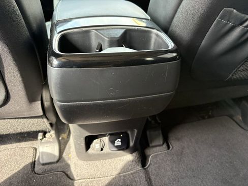 Used 2023 Kia Telluride SX Prestige image 25