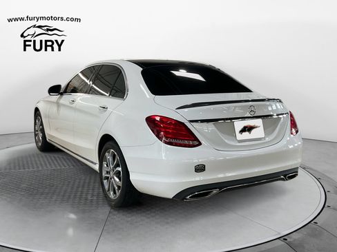Used 2015 Mercedes-Benz C 300 4MATIC Sedan image 4