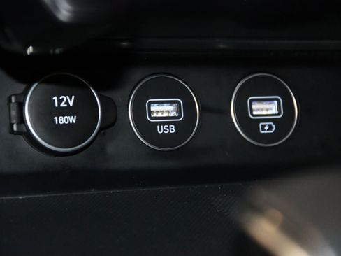 Used 2023 Genesis G70 2.0T AWD/4WD image 43