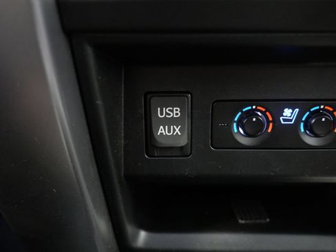 Used 2018 Toyota 4Runner Limited AWD/4WD image 24