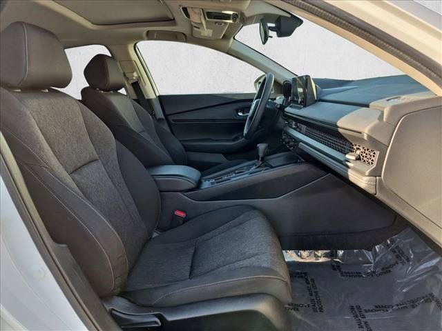 Used 2023 Honda Accord EX image 20