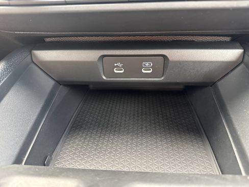 Certified 2024 Honda Accord EX image 31