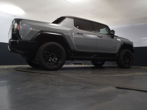 New 2025 GMC Hummer EV 2X image 48