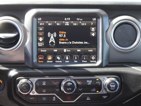Used 2023 Jeep Wrangler Unlimited Rubicon 4xe AWD/4WD image 18