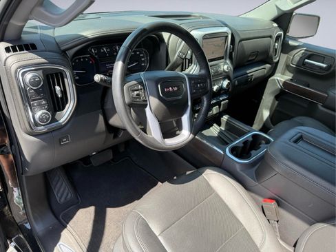 Used 2021 GMC Sierra 1500 SLT w/ SLT Premium Plus Package AWD/4WD image 16
