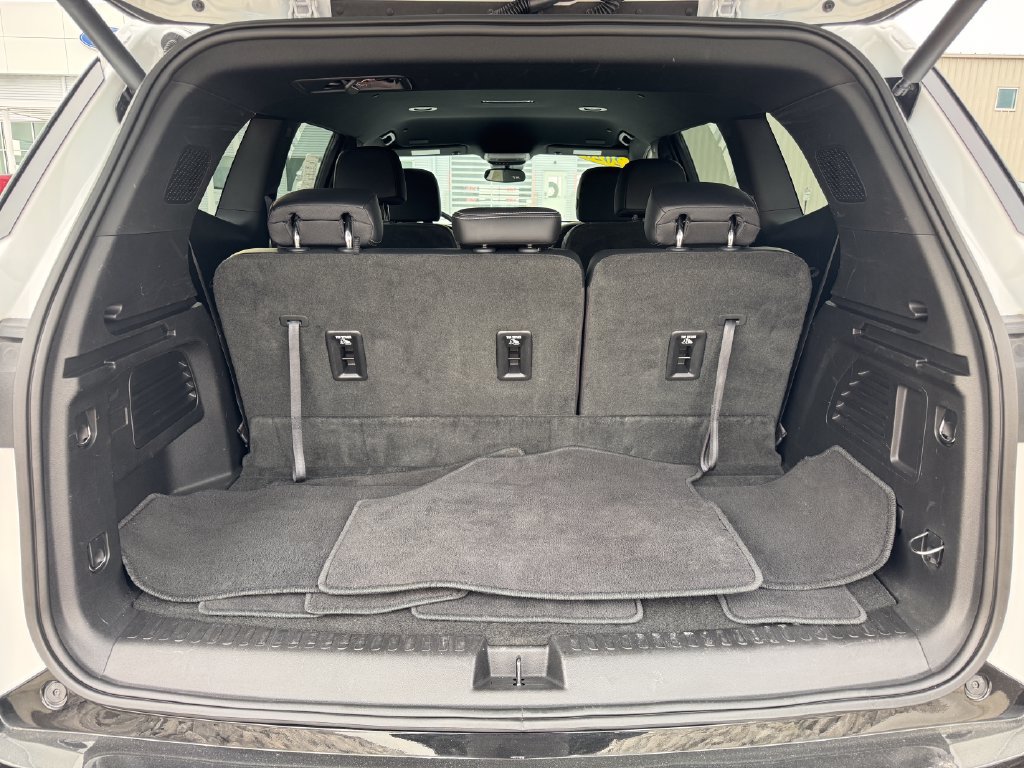 Used 2026 Buick Enclave Sport Touring AWD/4WD image 9