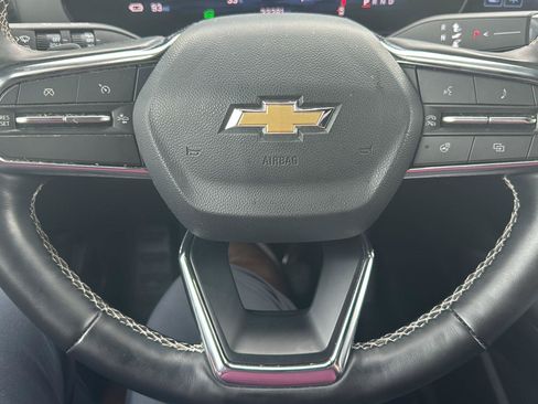 Used 2024 Chevrolet Blazer EV LT AWD/4WD image 12
