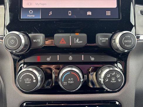 New 2026 RAM 1500 4x4 Crew Cab image 20