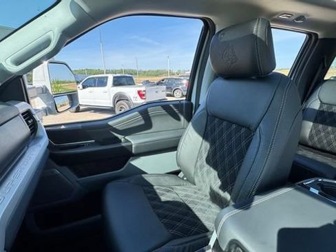 New 2026 Ford F250 XLT w/ XLT Premium Package AWD/4WD image 13