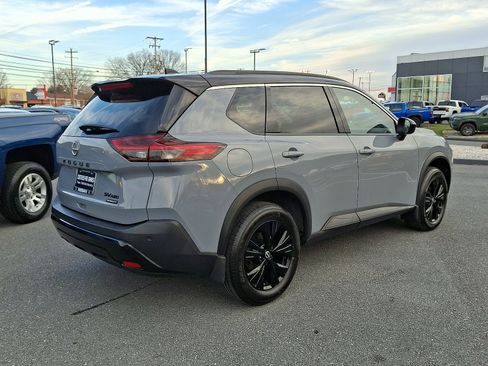 Certified 2023 Nissan Rogue SV w/ SV Premium B Package image 8