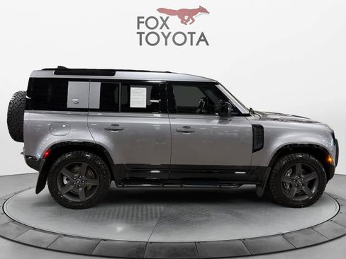 Used 2022 Land Rover Defender 110 X-Dynamic SE AWD/4WD image 7