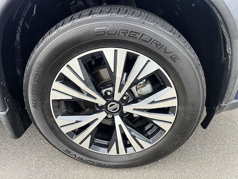 Used 2021 Nissan Rogue SV FWD image 12