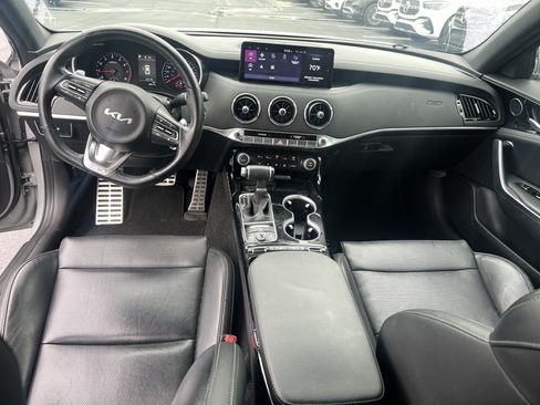 Used 2022 Kia Stinger GT-Line RWD image 30