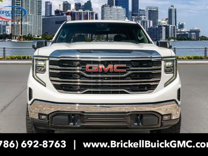 Used 2022 GMC Sierra 1500 SLT w/ SLT Premium Plus Package