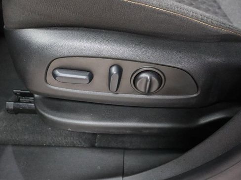 Used 2023 Chevrolet Equinox LT image 10