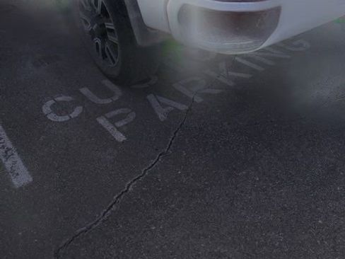 Used 2022 GMC Sierra 3500 AT4 w/ Gooseneck/5TH Wheel Package image 6