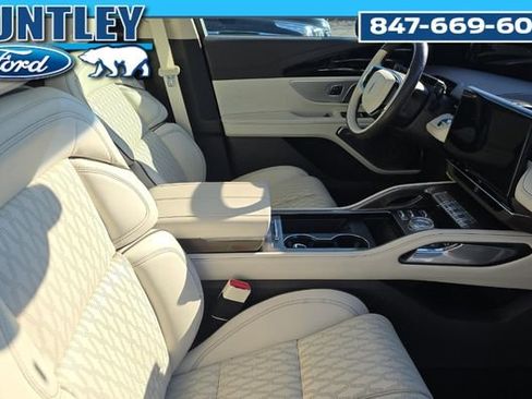 Used 2024 Lincoln Nautilus Black Label image 6