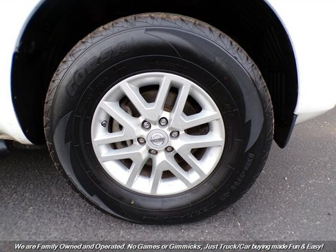 Used 2018 Nissan Frontier SV image 38