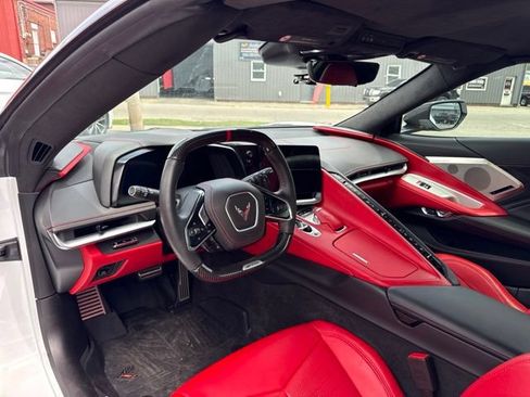 Used 2025 Chevrolet Corvette Z06 RWD image 11