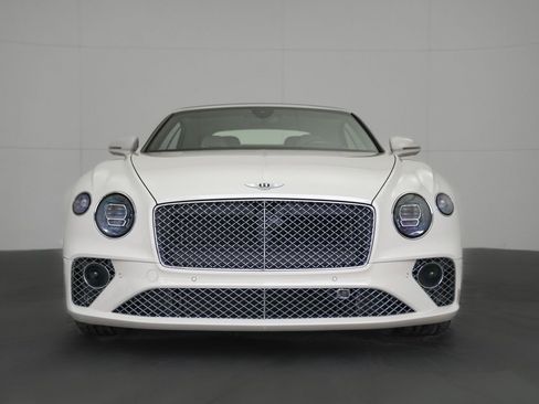Used 2023 Bentley Continental GT Azure image 89
