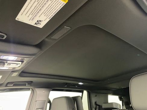 New 2026 GMC Yukon Denali w/ Denali Reserve Package image 12