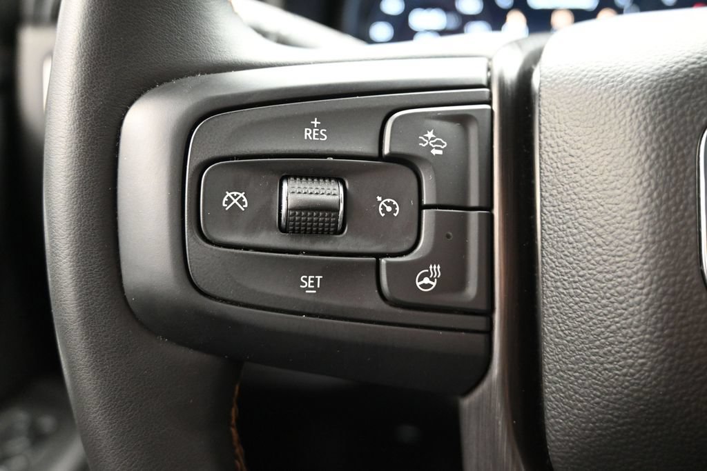 Used 2023 GMC Yukon XL AT4 AWD/4WD image 11