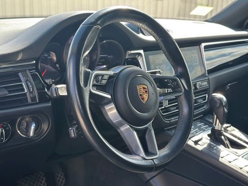 Used 2020 Porsche Macan S image 15