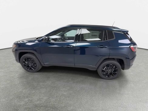 New 2026 Jeep Compass Latitude image 5