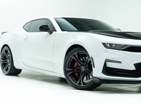 Used 2023 Chevrolet Camaro SS image 3