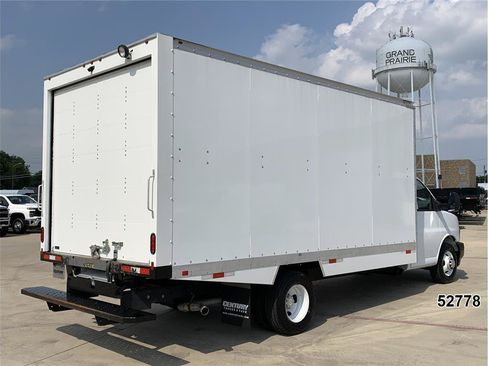 Used 2024 Chevrolet Express 3500 w/ Power Convenience Package RWD image 2