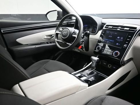 Used 2022 Hyundai Tucson SE image 20