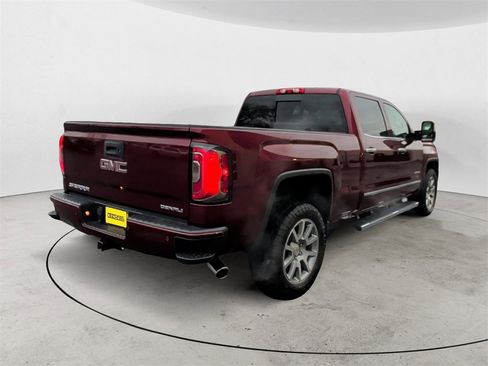 Used 2017 GMC Sierra 1500 Denali image 5
