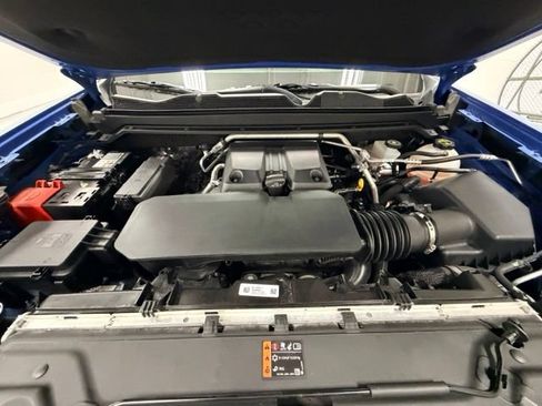 Certified 2025 Chevrolet Colorado Trail Boss AWD/4WD image 32
