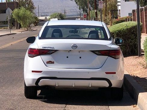 Used 2024 Nissan Sentra S FWD image 6