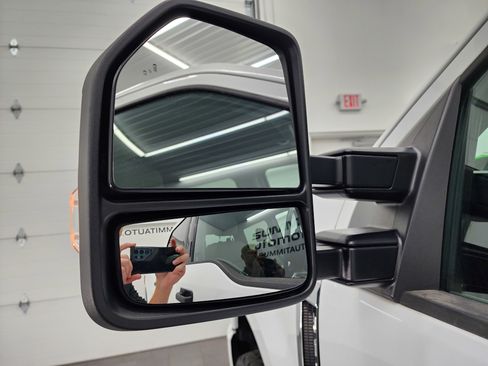 Used 2022 Ford F350 XLT w/ Black Appearance Package image 33