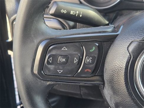 Used 2023 Jeep Gladiator Willys image 28