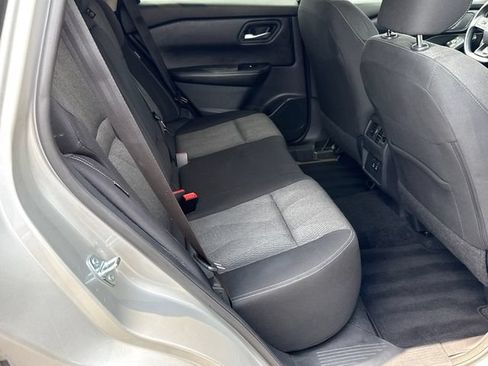 Used 2025 Nissan Rogue SV FWD image 15