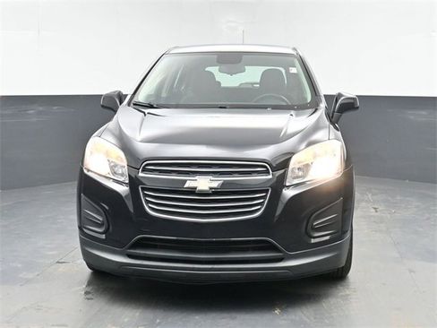 Used 2015 Chevrolet Trax LS w/ LPO, Cargo Package image 4