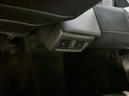 Used 2025 Toyota Camry SE FWD image 28