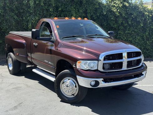 Used 2004 Dodge Ram 3500 Truck SLT w/ Protection Group AWD/4WD image 2