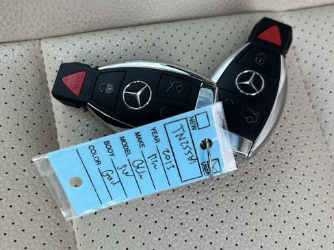 Used 2015 Mercedes-Benz GLK 250 BlueTEC 4MATIC image 38