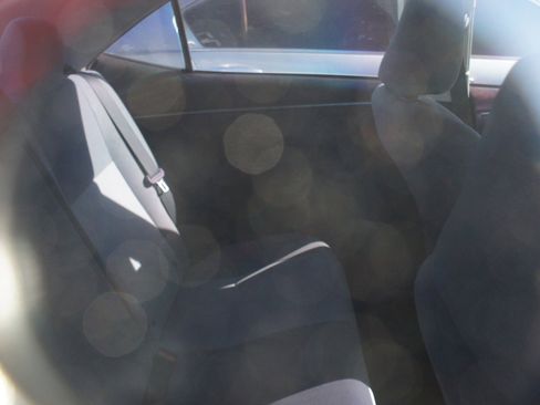 Used 2016 Toyota Corolla L image 3