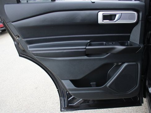 Used 2020 Ford Explorer ST image 21