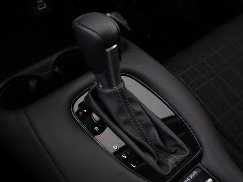 Used 2024 Honda HR-V LX image 41