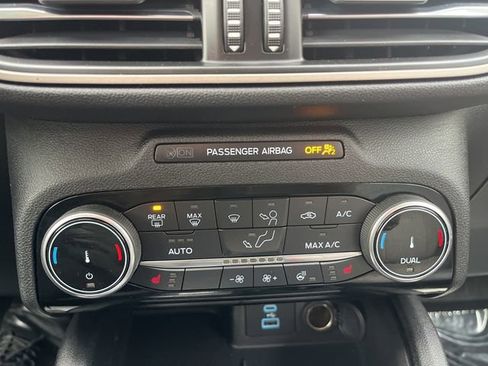 Used 2022 Ford Escape SE w/ Convenience Package AWD/4WD image 24