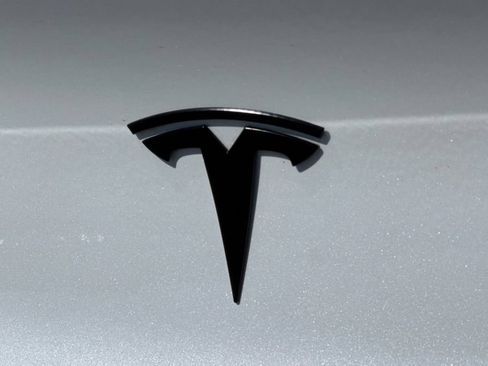 Used 2023 Tesla Model 3 Standard Range RWD image 25